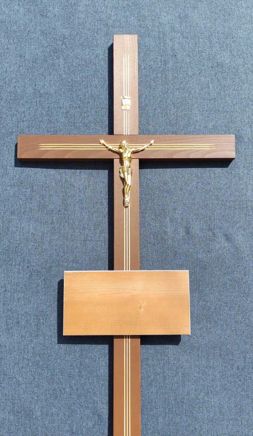 Klasikinis tamsaus medžio kryžius, modelis 02